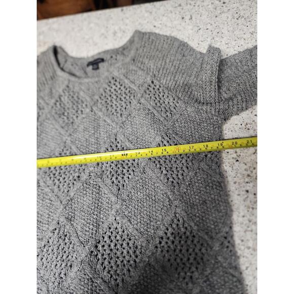 Sweater - Picture 7 of 8